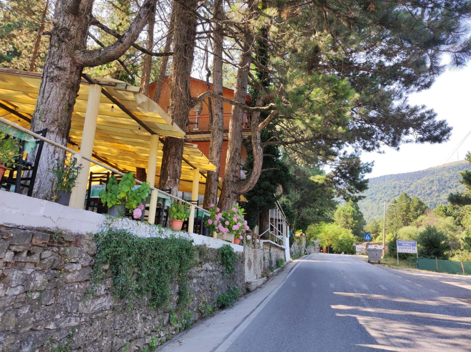 Hotel Toni Llogora Dukat Kültér fotó