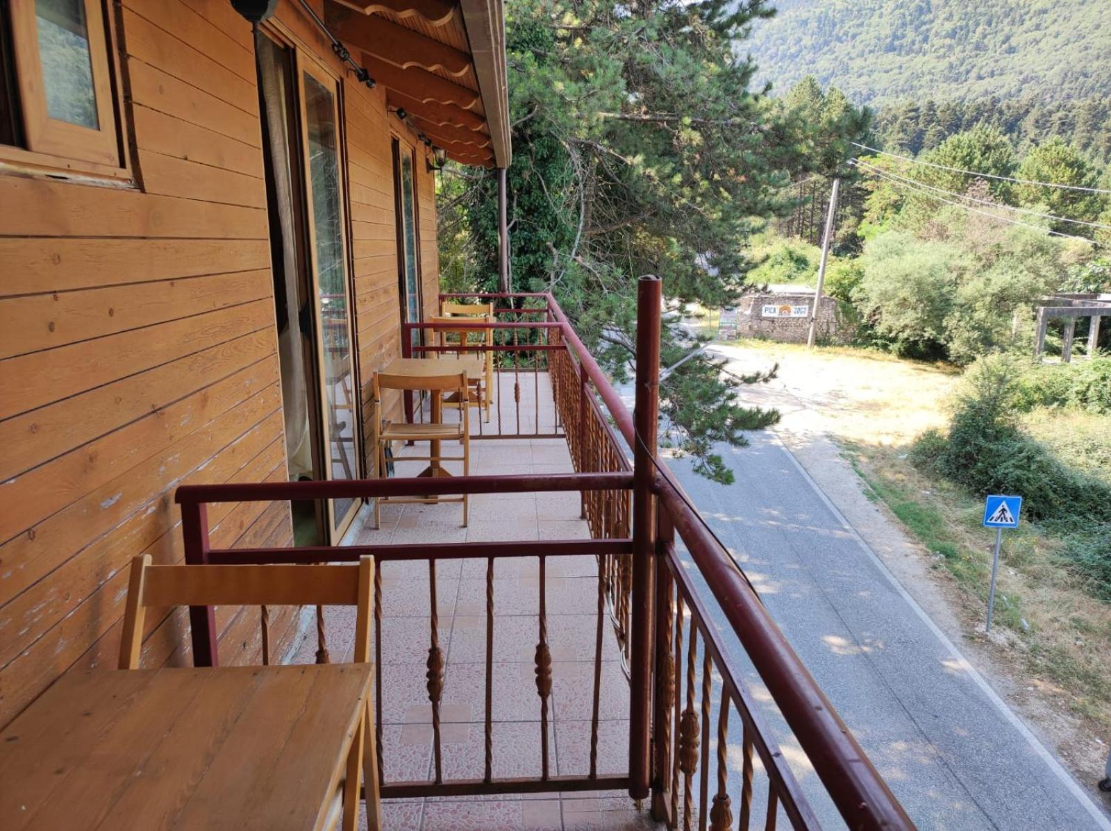 Hotel Toni Llogora Dukat Kültér fotó