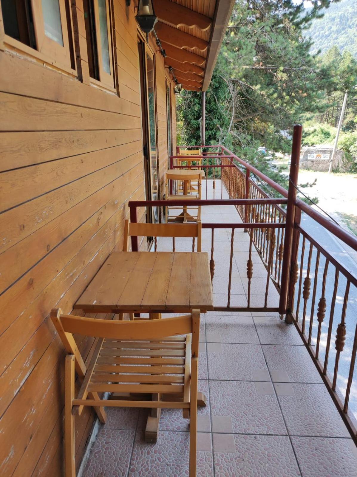 Hotel Toni Llogora Dukat Kültér fotó