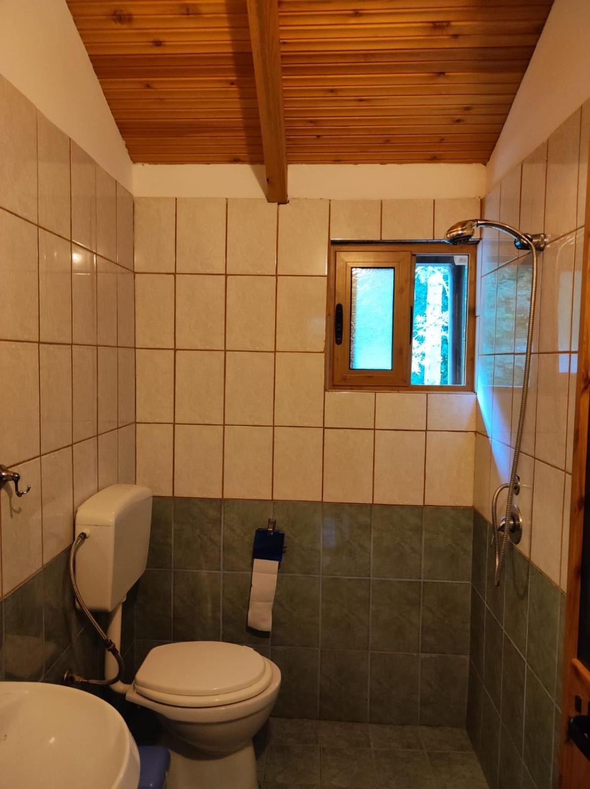 Hotel Toni Llogora Dukat Kültér fotó
