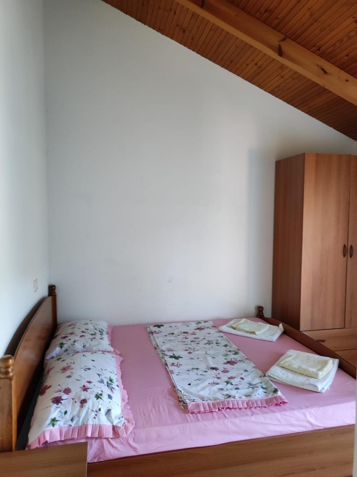 Hotel Toni Llogora Dukat Kültér fotó